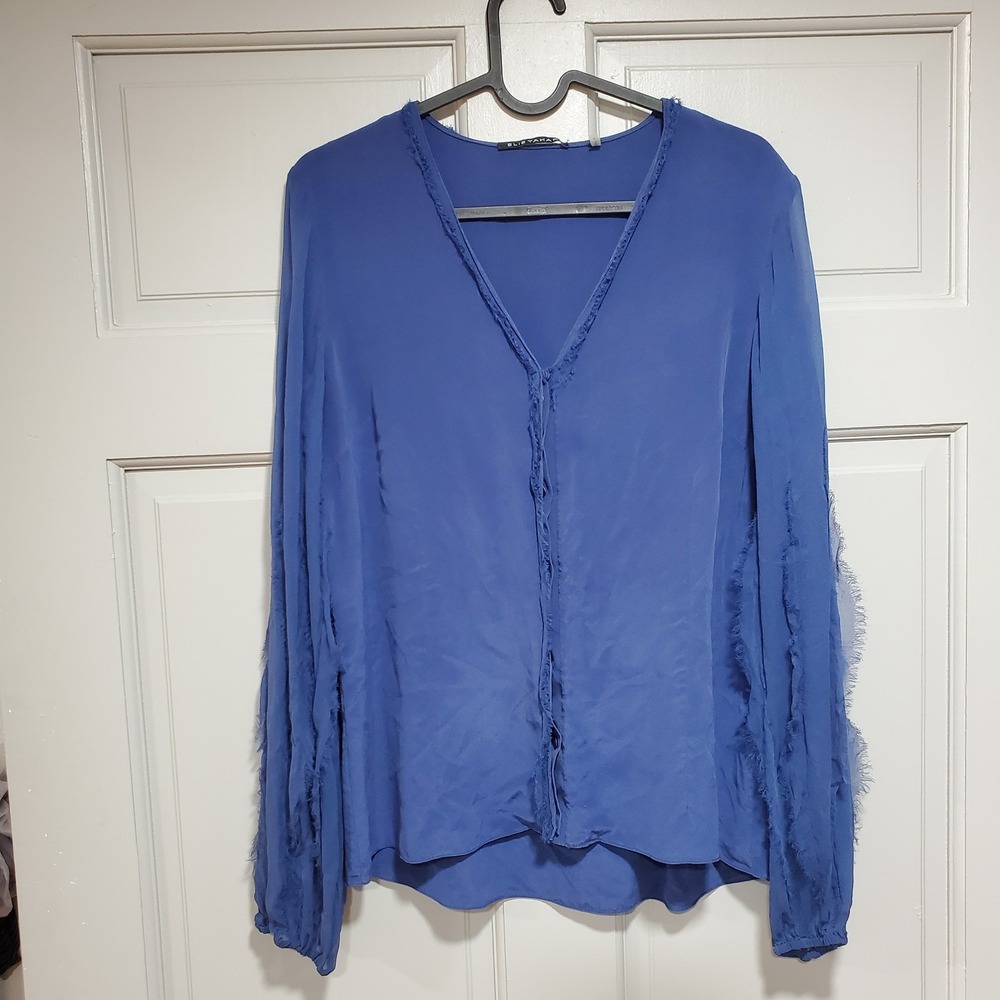 Elle Tahari Women Blouse Medium Blue Ruffles Lightweight Silk Preppy V-neck